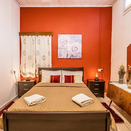 Stardust Mountain House - Village Center House - Terrace, Bbq & Wood Stove بيت للعطل *